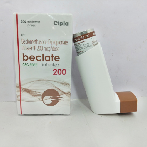 Beclate 200 Inhaler box and inhaler side view
