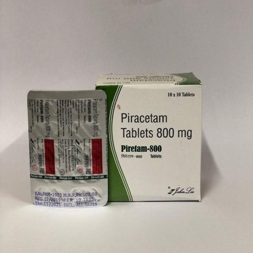 Blister pack of Piretam 800mg tablets placed beside outer carton